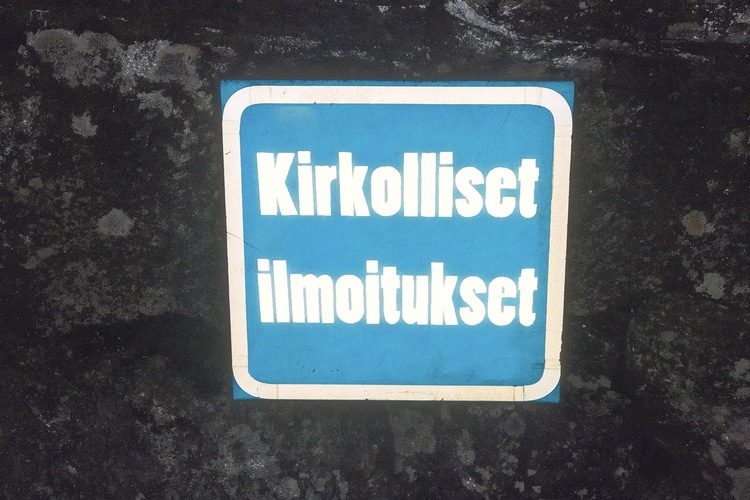 Kirkolliset ilmoitukset kyltti